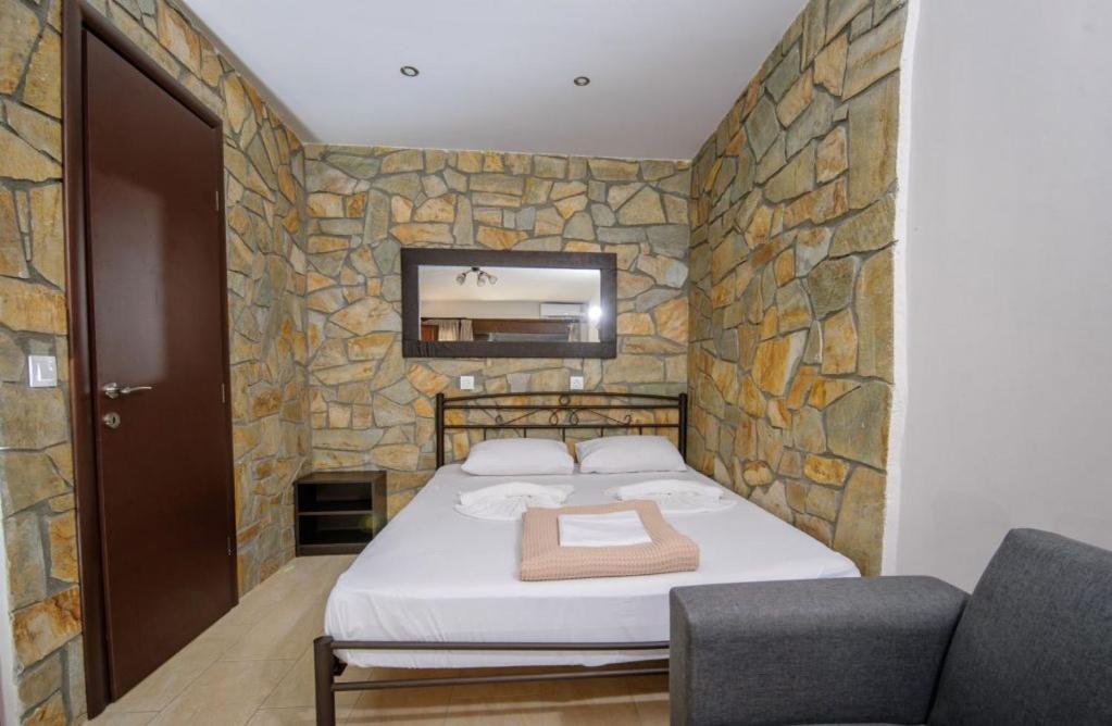 Stone Suites Pefkochori Eksteriør billede